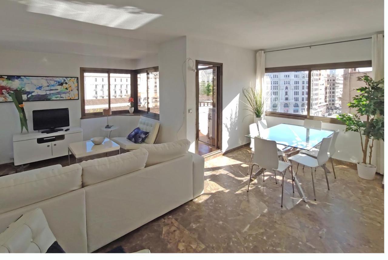Sunny Apartment With Fantastic Terrace Views! Βαλένθια Εξωτερικό φωτογραφία